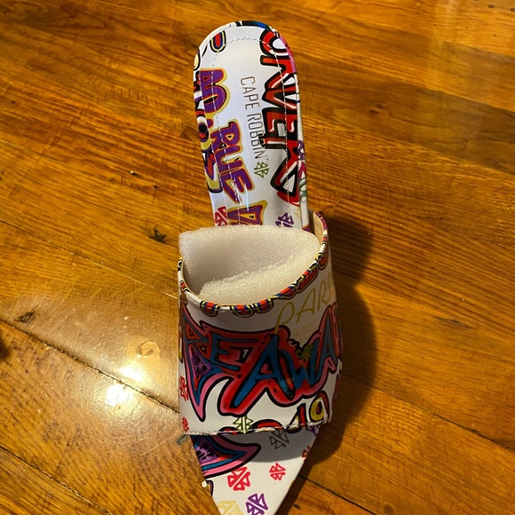 White/Graffiti Pointed Open-Toe Heels - Picture 4 of 6